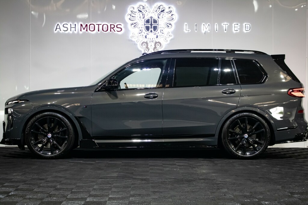 BMW X7 Black #9