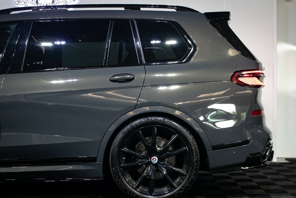 BMW X7 Black #11
