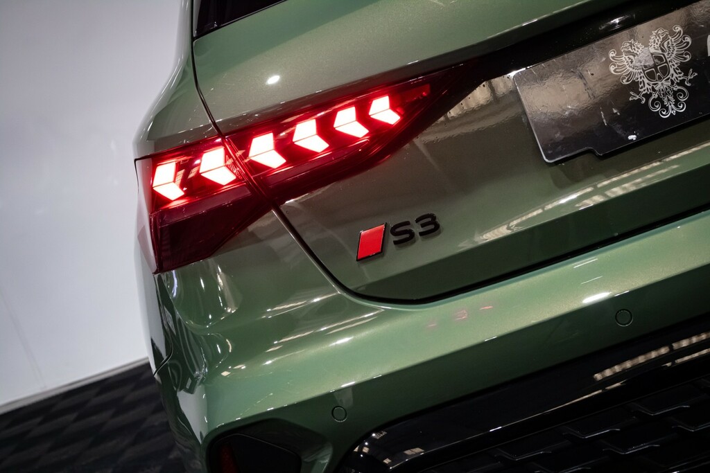 Audi S3 S3 Black Edition Blue #10