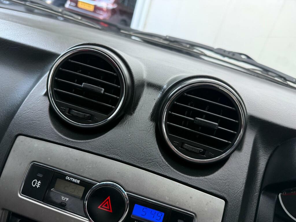 Hyundai Coupe Automatic Black #39
