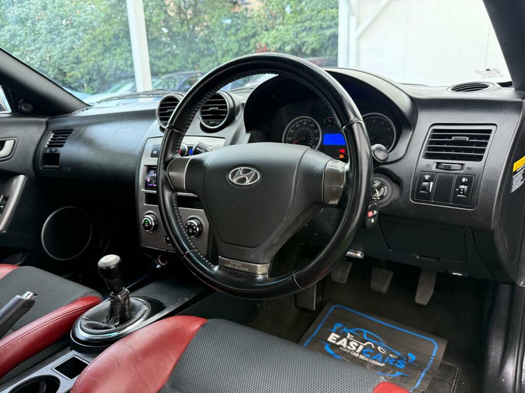Hyundai Coupe Automatic Black #16