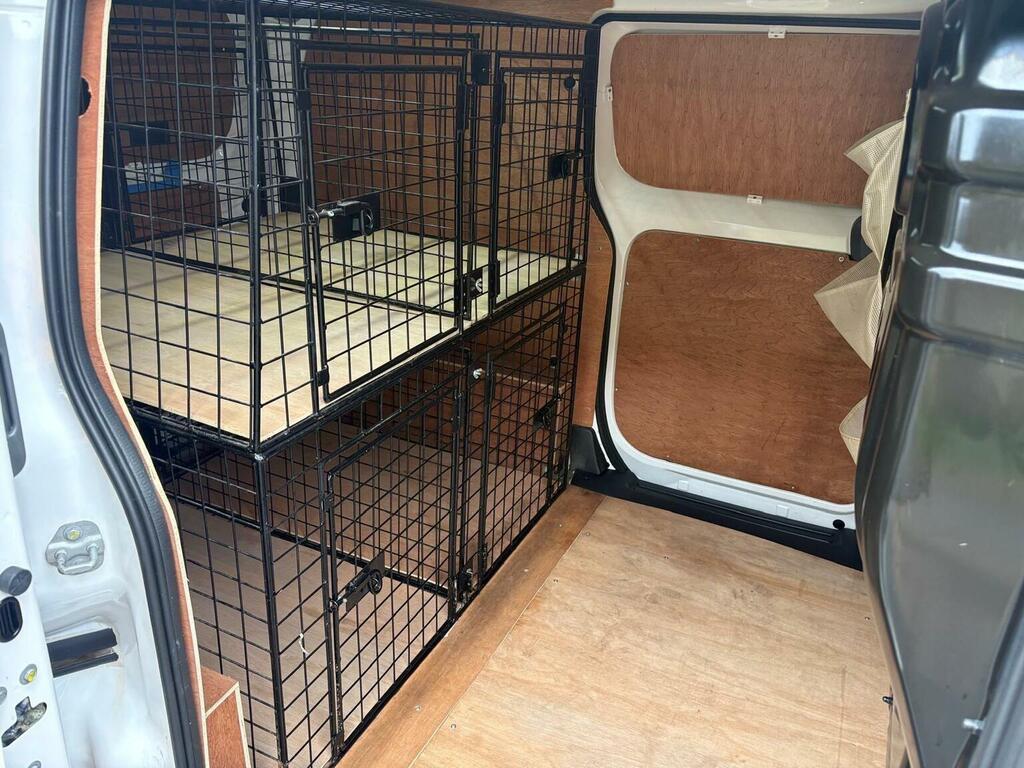 Nissan NV200 Panel Van White #10
