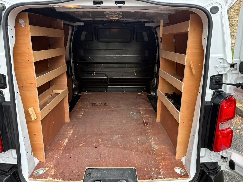 Citroen Dispatch E-dispatch 1000Driver White #9