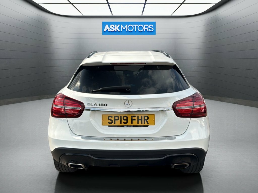 Mercedes-Benz GLA Class 1.6L Urban Edition SP19FHR White #4