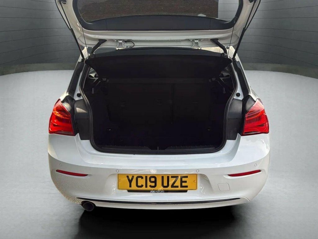 BMW 1 Series 1.5L Sport White #3