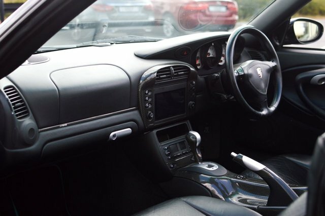 Porsche 911 Silver #7