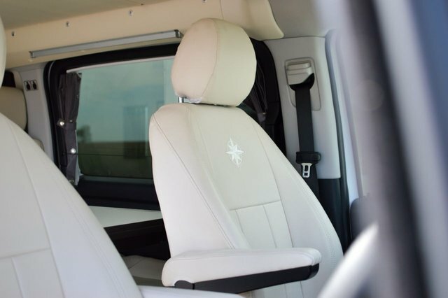 Mercedes-Benz  C 300 Amg Line Premium Blue #53