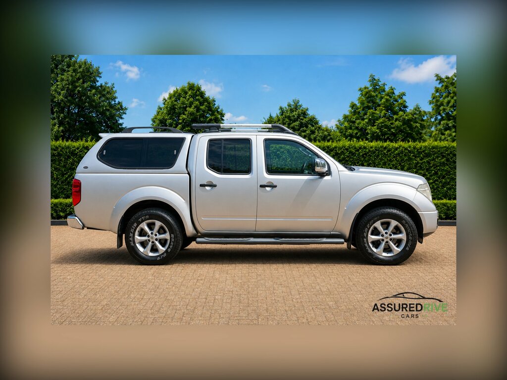 Nissan Navara Pickup 2.5 Dci Aventura Double Cab Pickup 200 Black #2