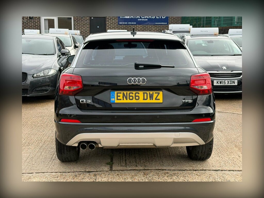 Audi Q2 White #8