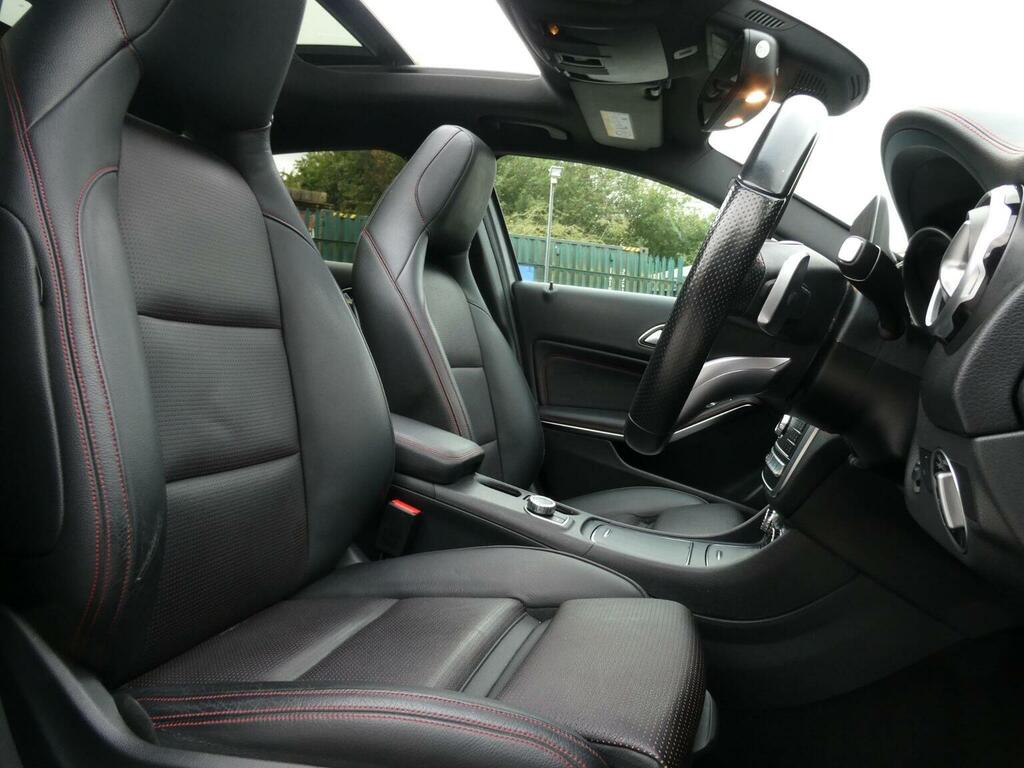 Mercedes-Benz GLA Class 2.1 Gla220d Amg Line Premium Plus 7G-dct 4Matic Grey #4