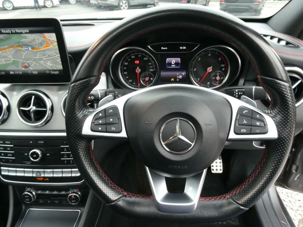 Mercedes-Benz GLA Class 2.1 Gla220d Amg Line Premium Plus 7G-dct 4Matic Grey #5