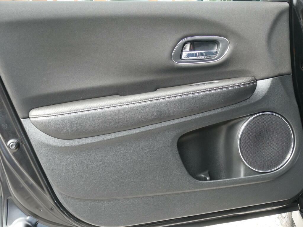 Honda Hr-V Se Silver #38