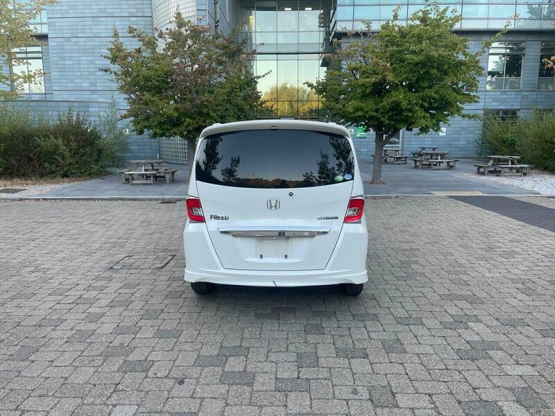 Honda Freed 7 Seater Hybrid White #5