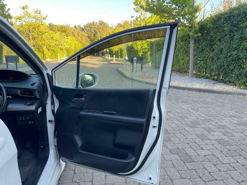 Honda Freed Mpv Blue #23