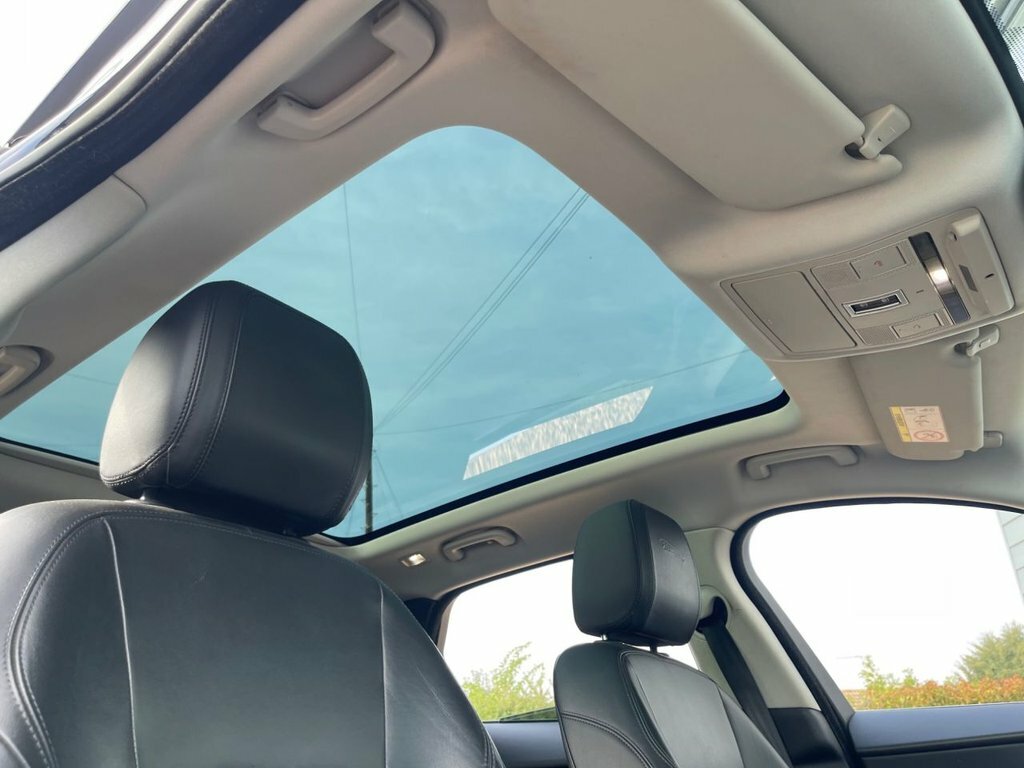 Jaguar F-Pace Estate AE67ASZ Blue #3
