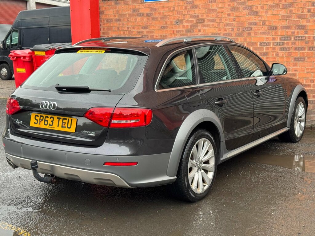 Audi A4 Allroad 2L Null White #22