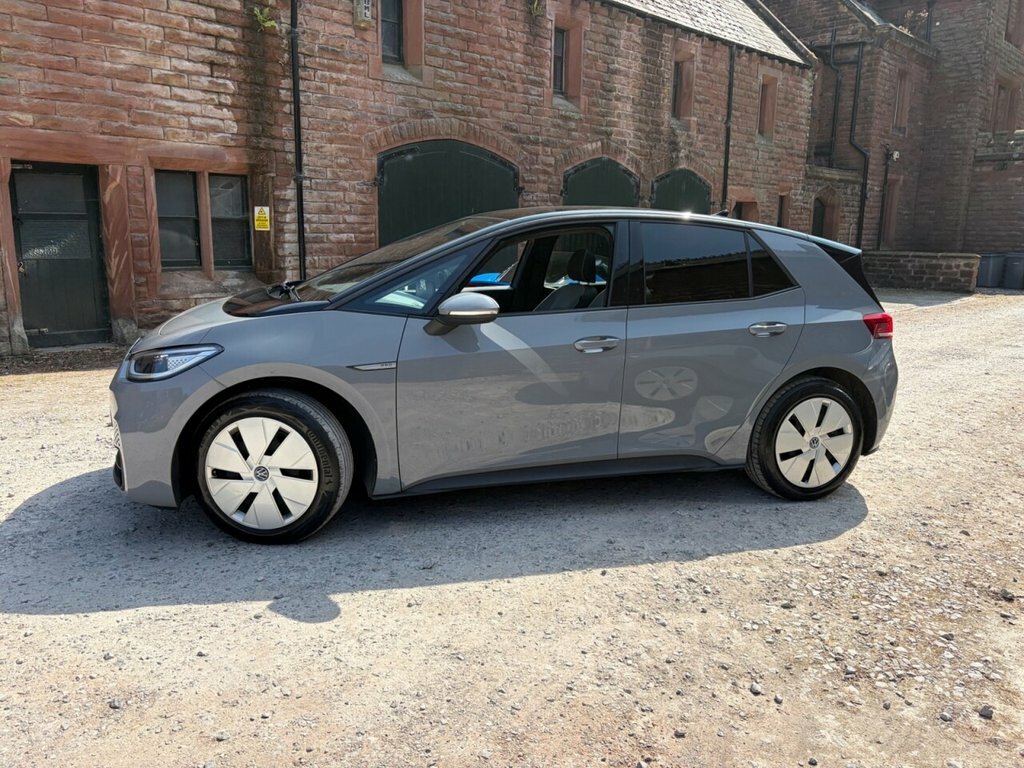 Volkswagen ID.3 Pro 58Kwh Family Hatchback 145 Grey #4