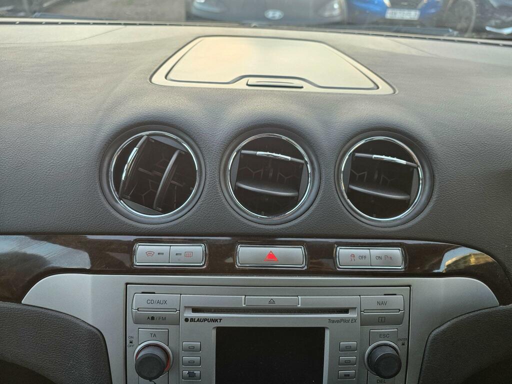 Ford Galaxy  Grey #16