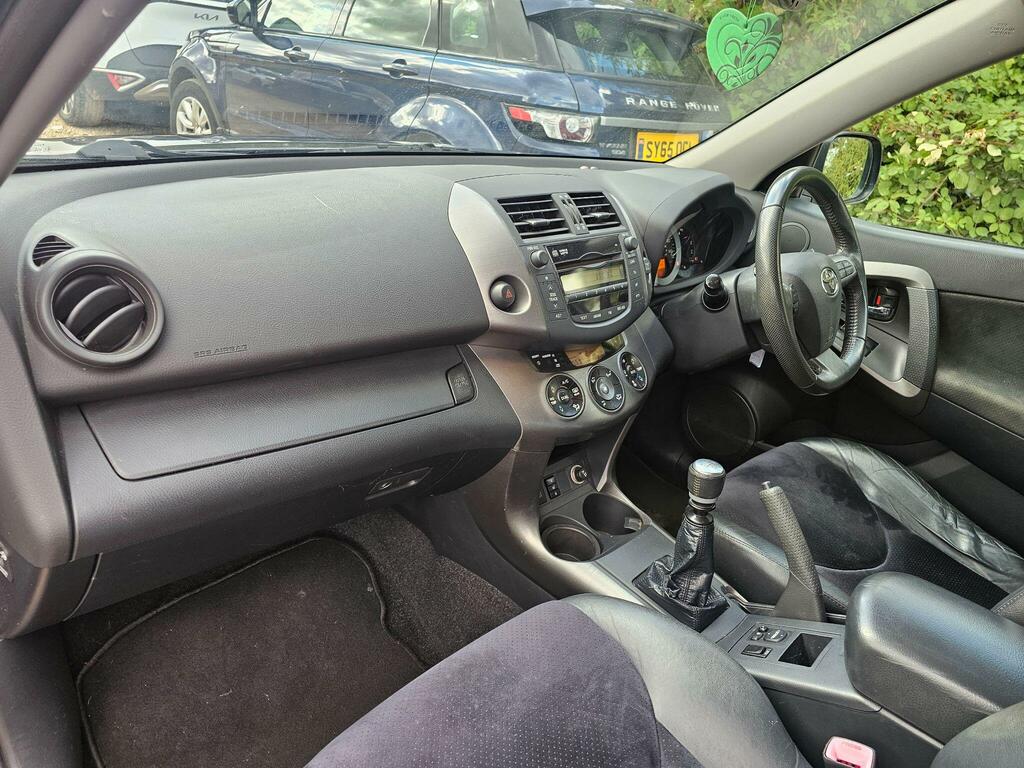 Toyota Rav 4 D-4d Xt-r White #13