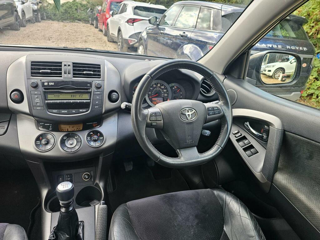 Toyota Rav 4 D-4d Xt-r White #14