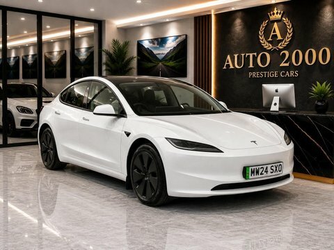 Tesla Model 3 Dual Motor Long White