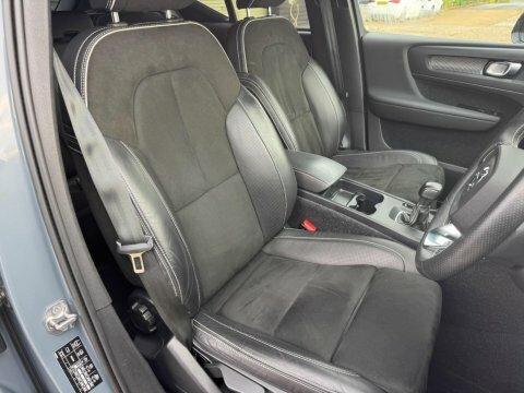 Volvo XC40 1.5 T3 R-design KR70XPK Grey #2