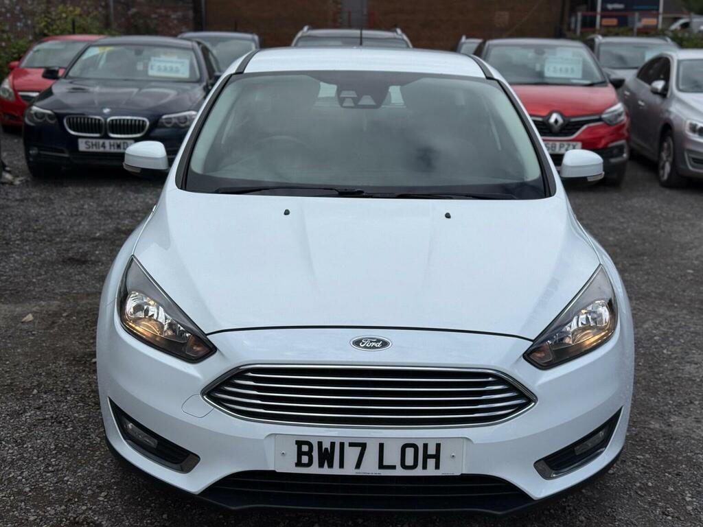 Ford Focus Hatchback 1.0T Ecoboost Titanium Euro 6 Ss BW17LOH White #2