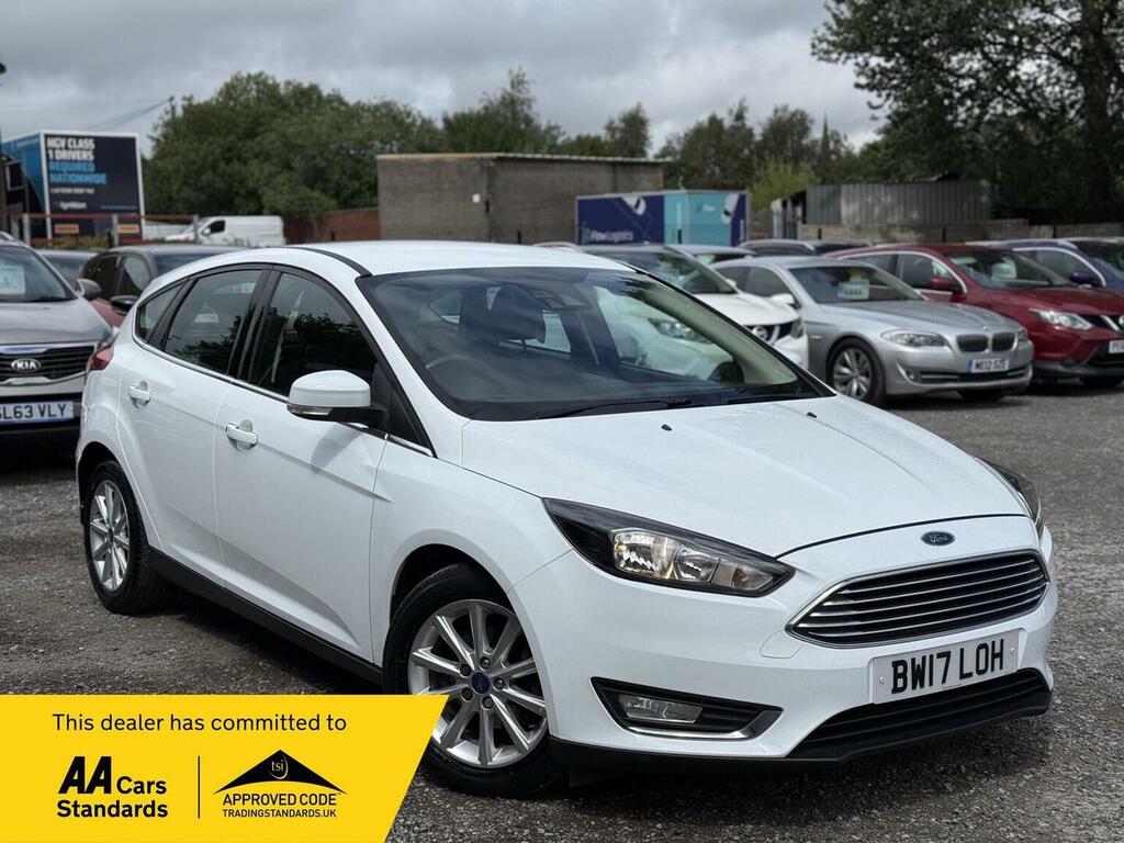 Ford Focus Hatchback 1.0T Ecoboost Titanium Euro 6 Ss White