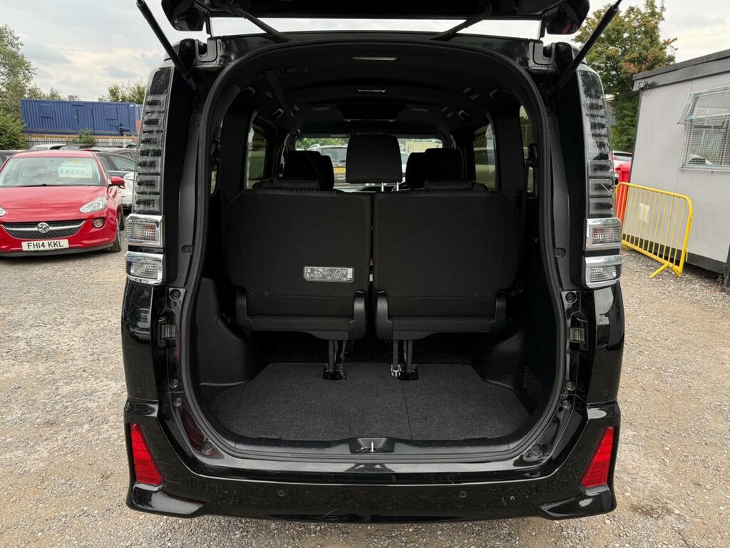 Toyota Voxy Hatchback Black #7