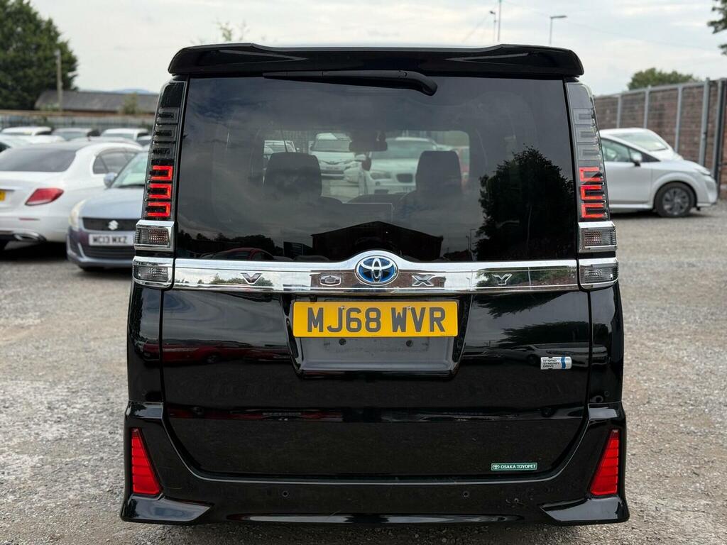 Toyota Voxy 1.8 Hybrid Euro 6 MJ68WVR Black #6