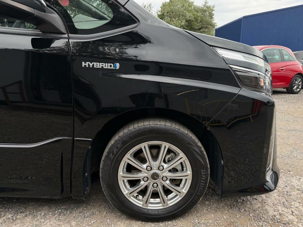 Toyota Voxy Hatchback Black #52