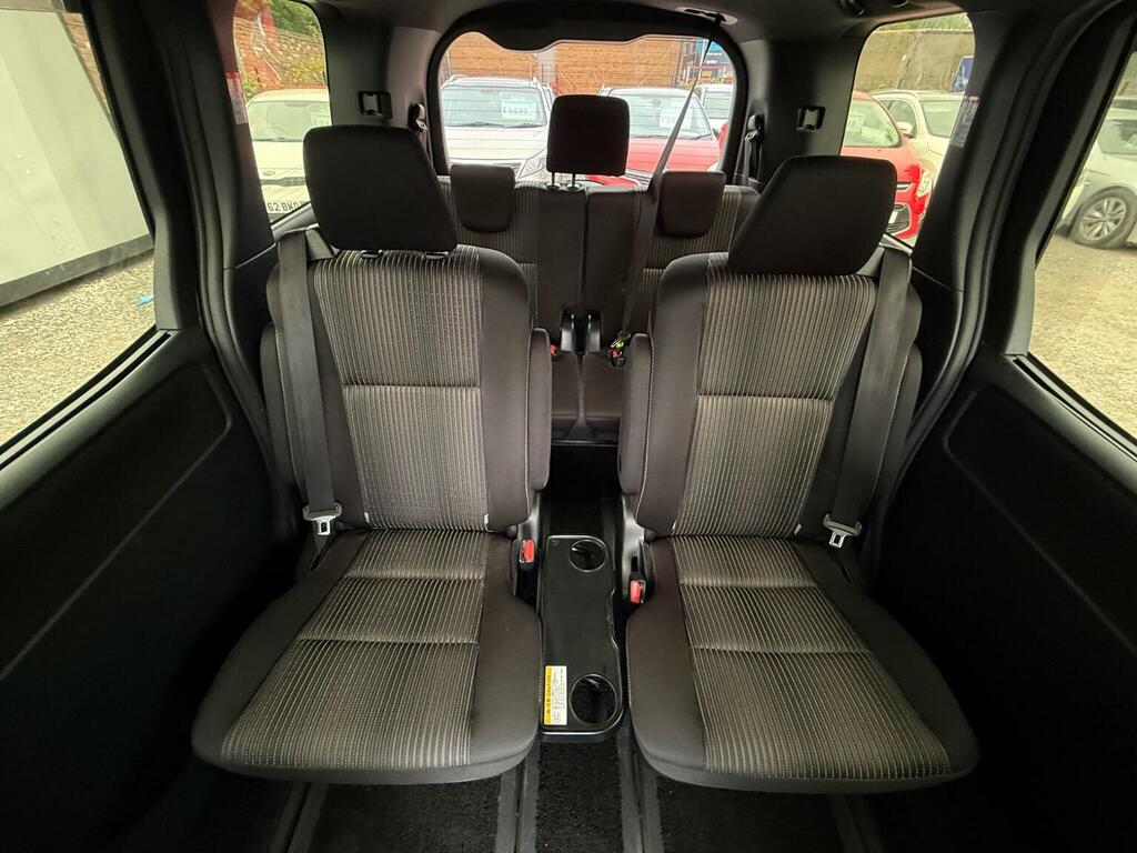 Toyota Voxy Hatchback Black #21