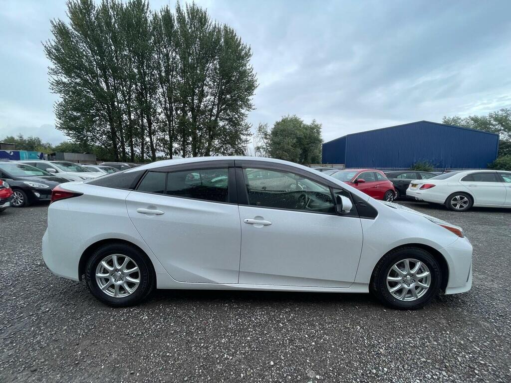 Toyota Prius 1.8 Phev Excel Cvt #8