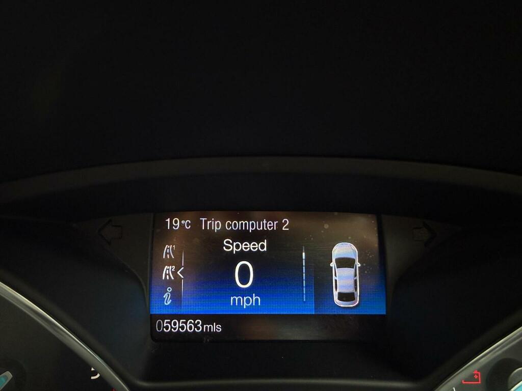 Ford C-Max Titanium Tdci Red #32