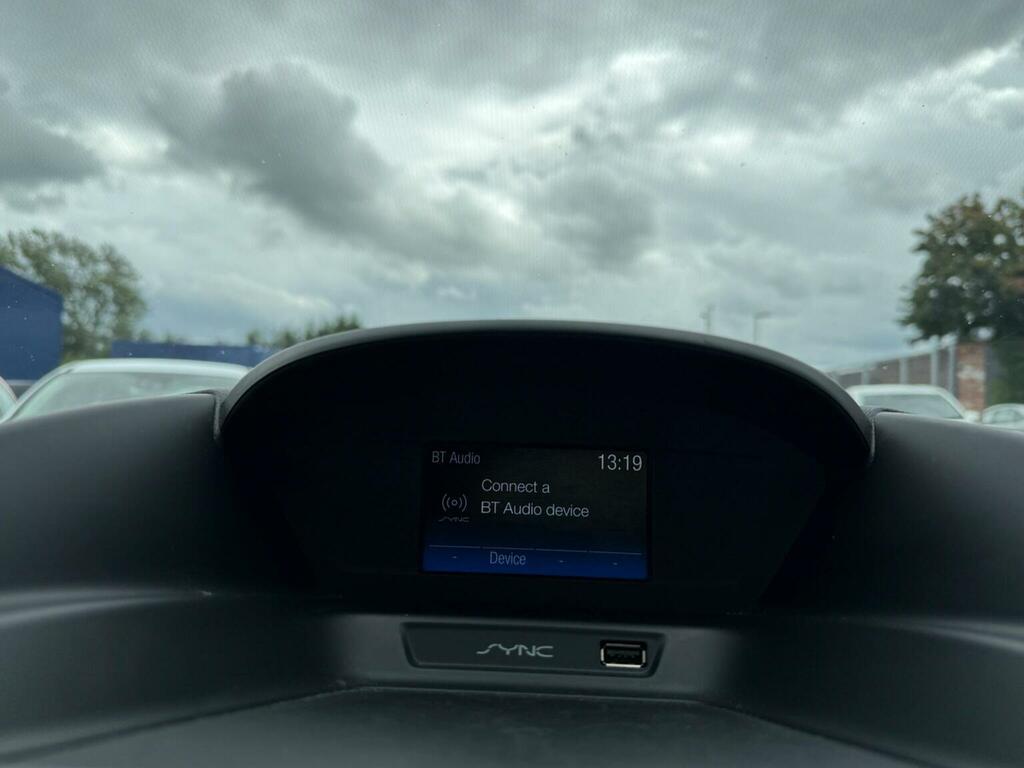 Ford C-Max Titanium Tdci Red #35