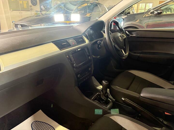 Skoda Rapid Spaceback 1.0 Tsi 95 Se Tech Blue #27