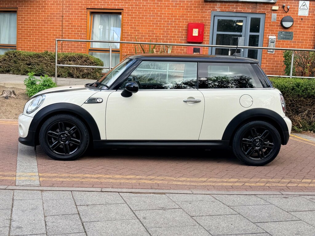 Mini Hatch 1.6L Cooper White #13