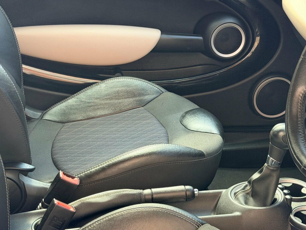 Mini Hatch 1.6L Cooper White #24