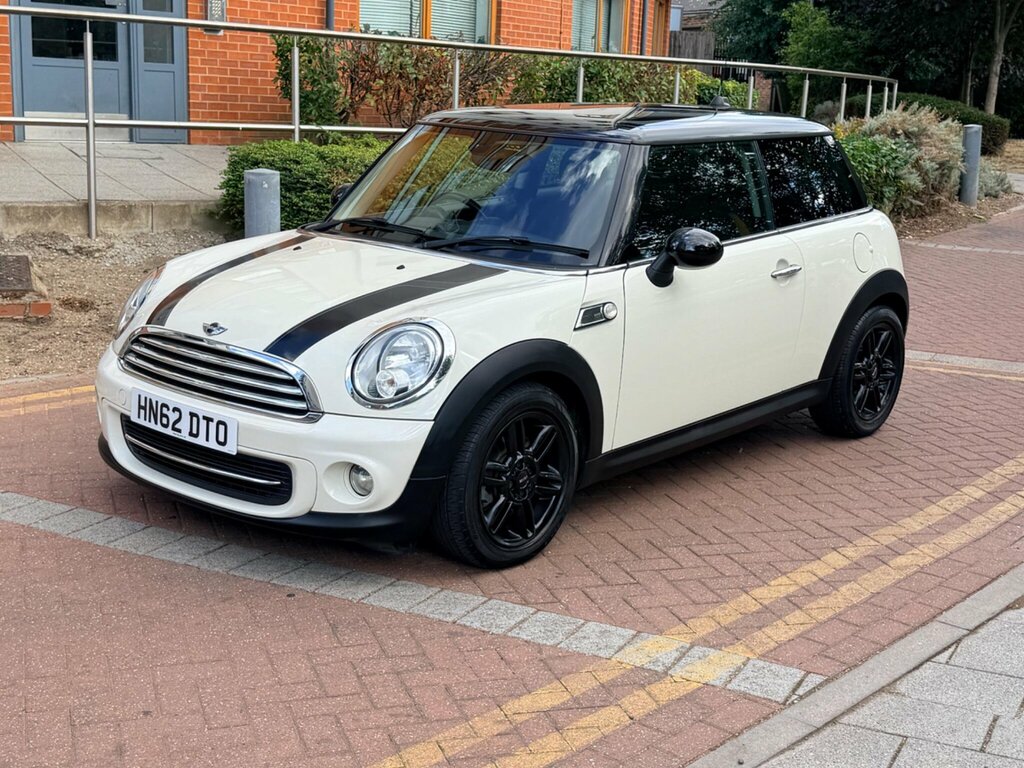 Mini Hatch 1.6 Cooper Baker Street Steptronic Euro 5 White