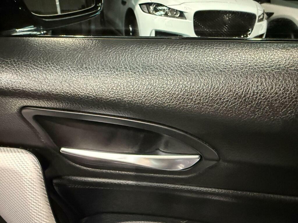 BMW 1 Series Efficientdynamics Plus Black #42