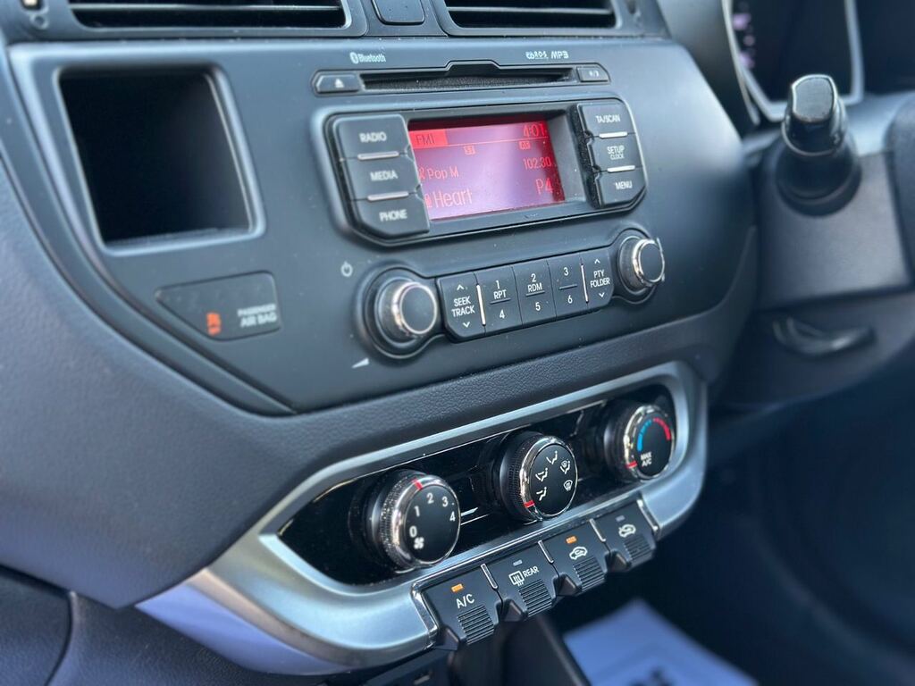 Kia RIO Petrol HG62RWF Silver #4