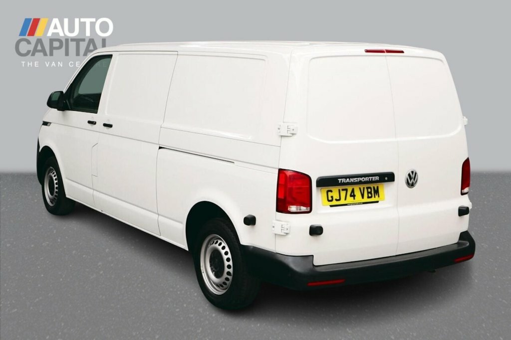 Volkswagen Transporter 2L Startline GJ74VBM White #3