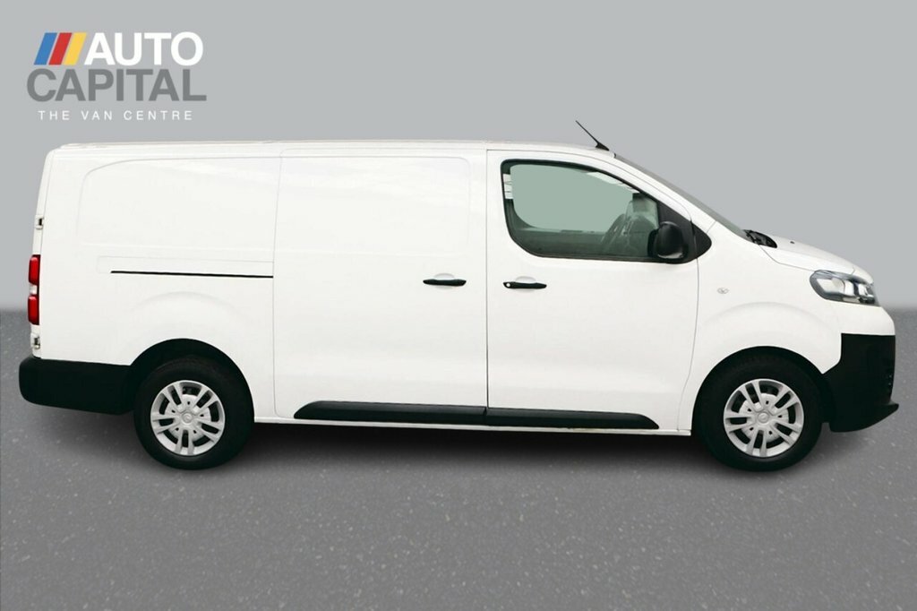 Vauxhall Vivaro 1.5L Dynamic 6Dr YP20AHK White #6