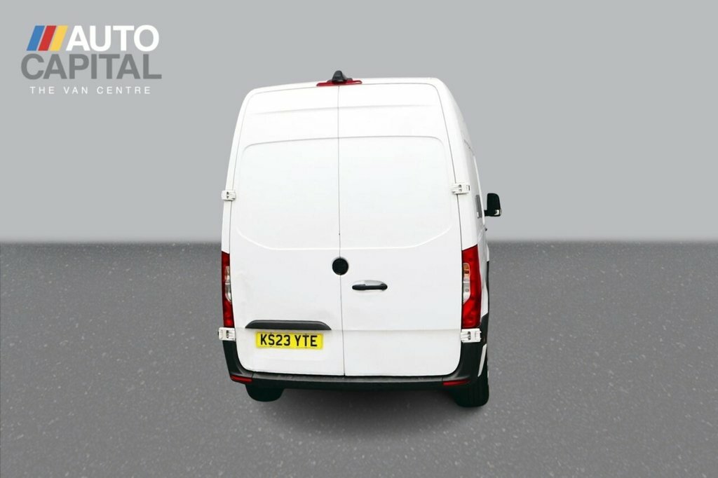 Mercedes-Benz Sprinter 2L Premium White #4