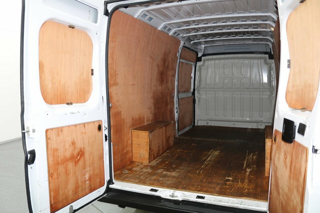 Peugeot Boxer 2.2 Bluehdi 335 Professional Panel Van White #13