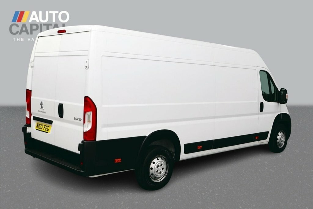 Peugeot Boxer 2.2 Bluehdi 335 Professional Panel Van White #5