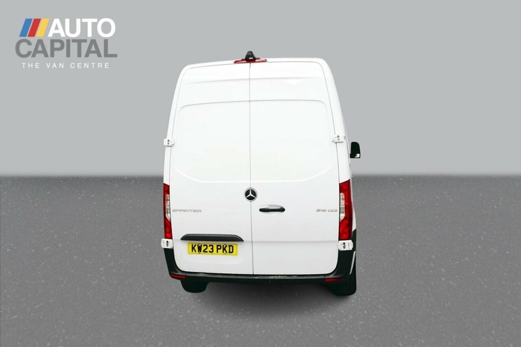Mercedes-Benz Sprinter 2L Premium White #4
