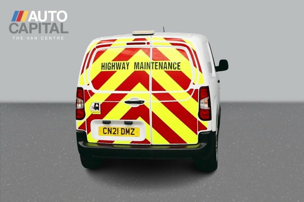 Citroen Berlingo 1.5L Enterprise M White #4