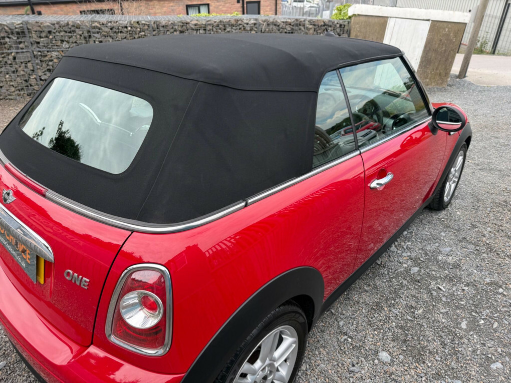 Mini Convertible 2.0 Cooper Sd 141 Bhp White #7