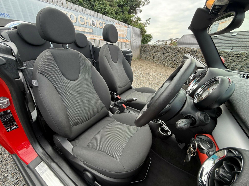 Mini Convertible 2.0 Cooper Sd 141 Bhp White #59